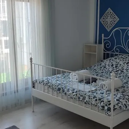 Urla Butik * أورلا